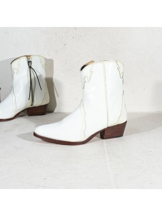 Free People Shoes - Free People White Leather Western Ankle Boots Womens 9.5